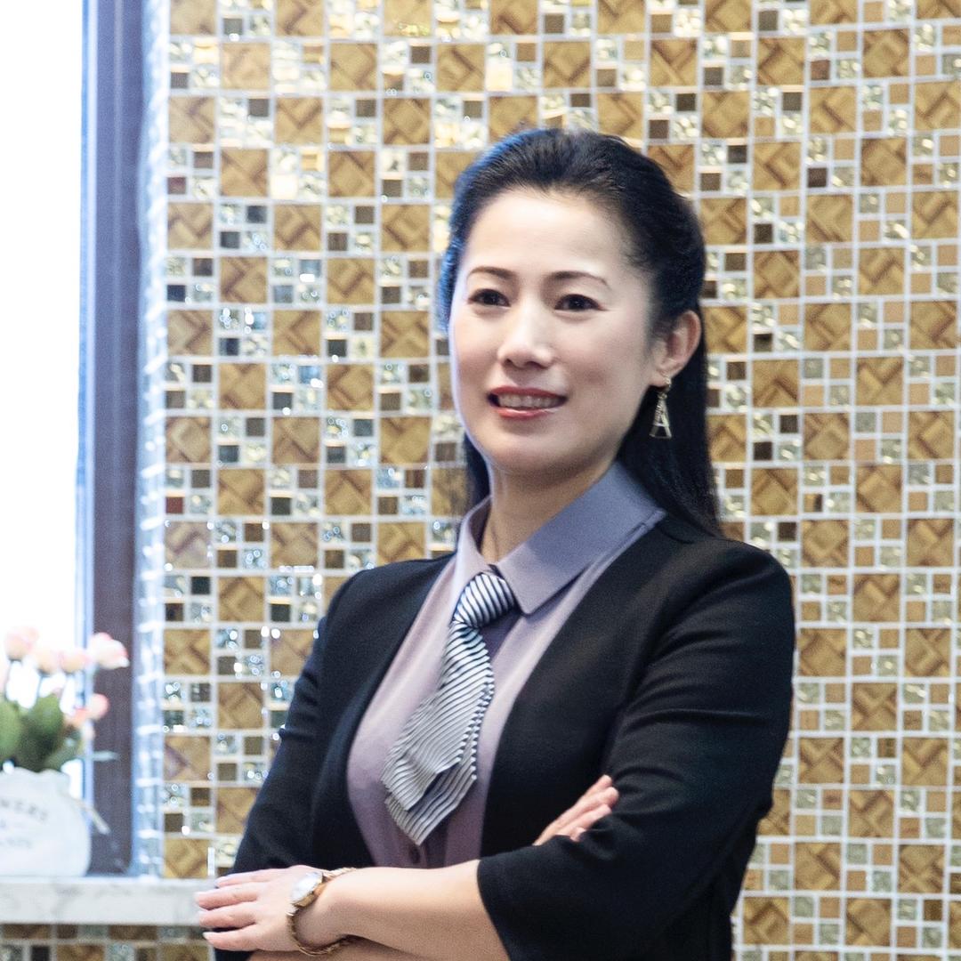 佳大游泳健身会馆店长~梁馨月