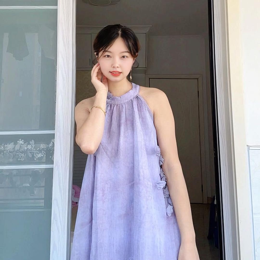 私藏一寸月亮🌙