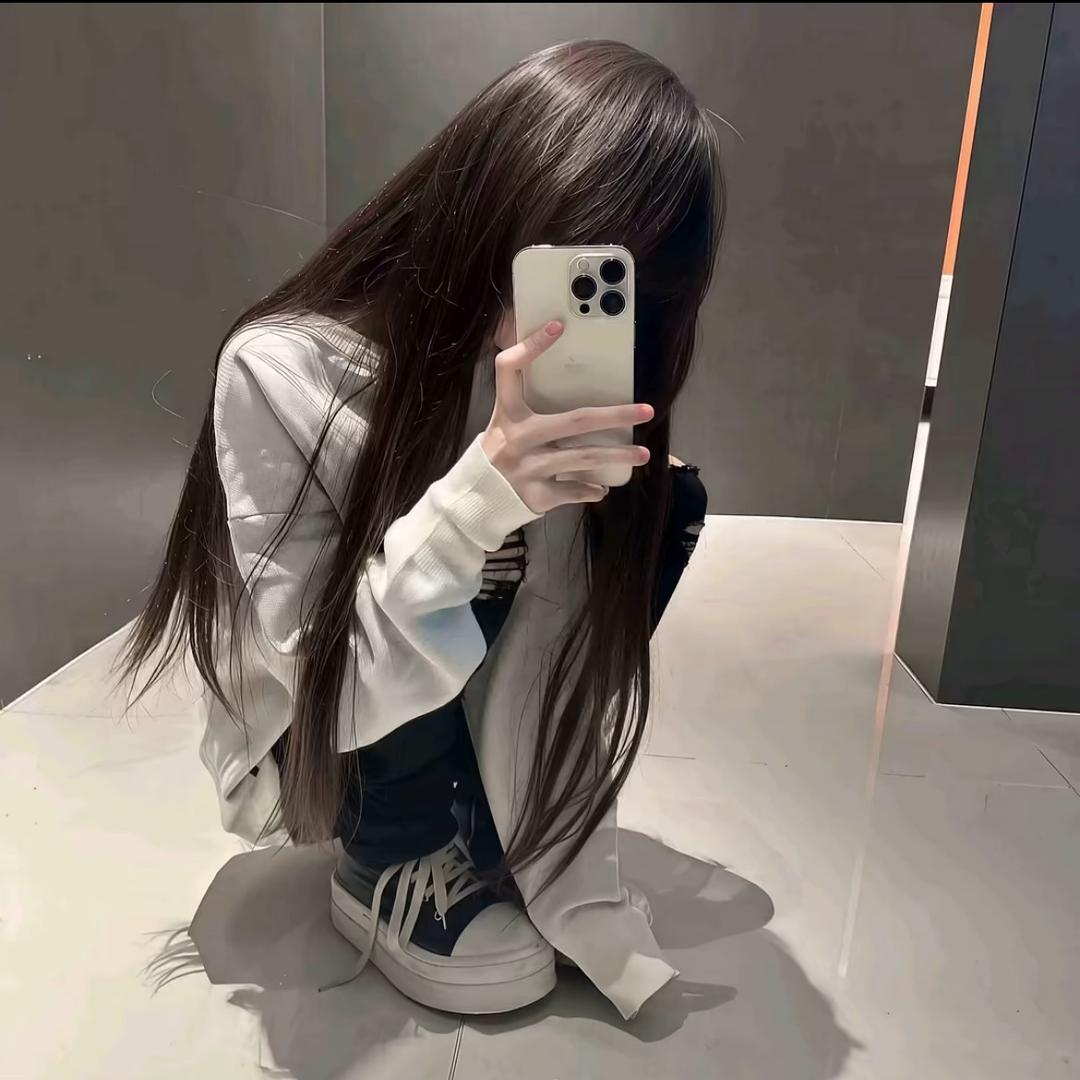 小Y.