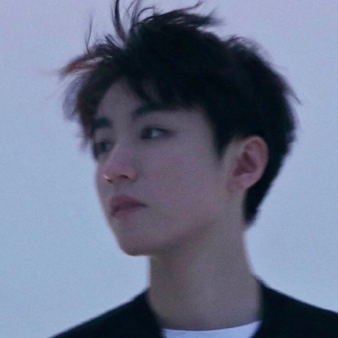 这个角度看你们真的太美啦！💙