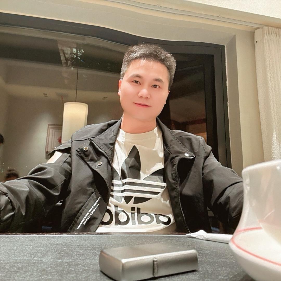 小路锅锅•⁰⁶¹⁸