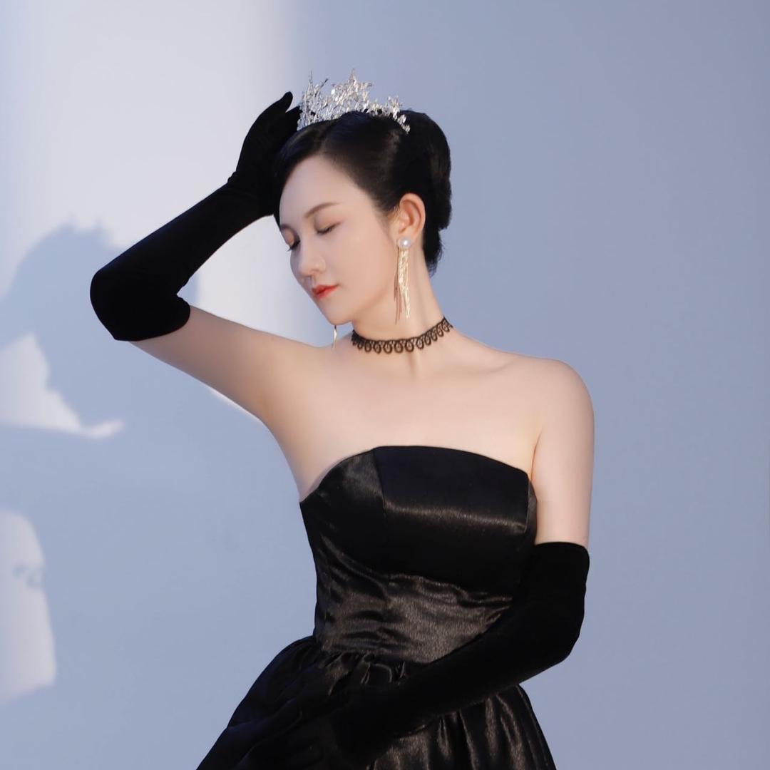 英姿❤️唱歌🎙️🎵