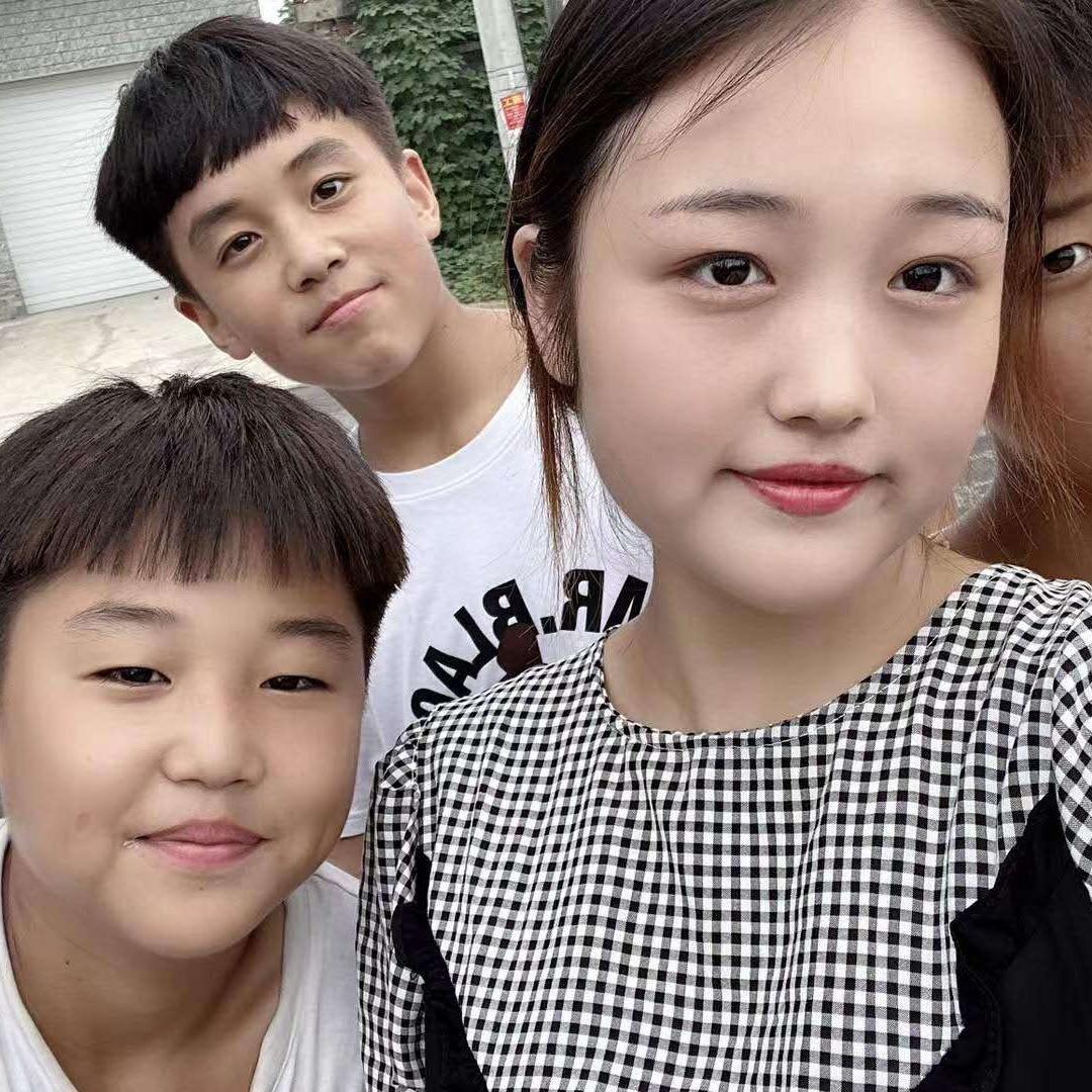 三胞胎妈妈的日常