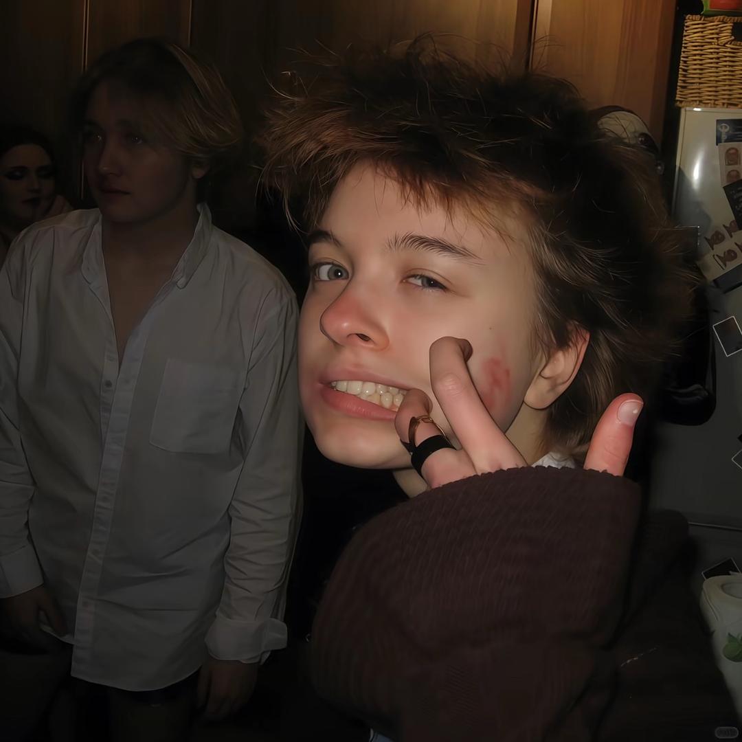 JY.