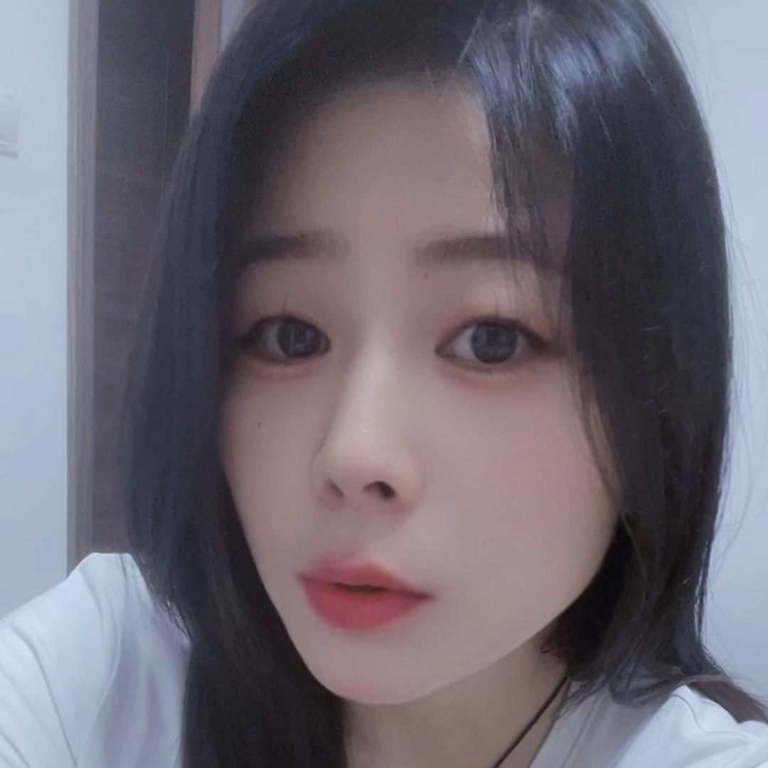 丹丹.