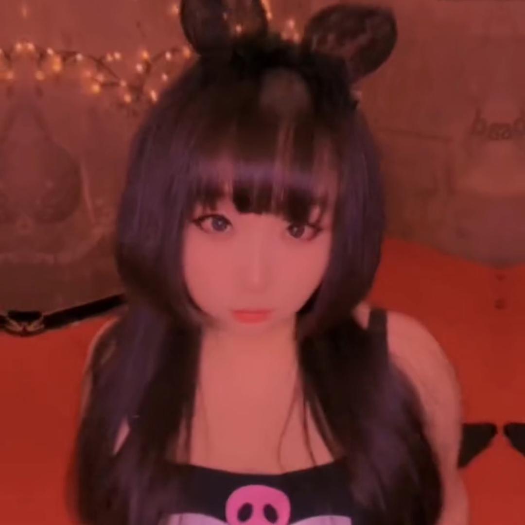 A`💋👇🏻👇🏻小胖儿