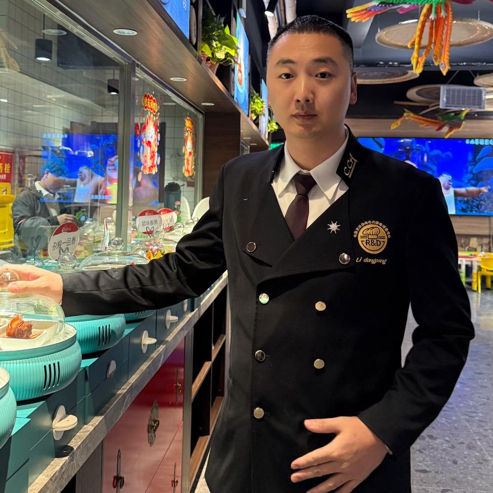 李东鹏凤凰台四季融合菜