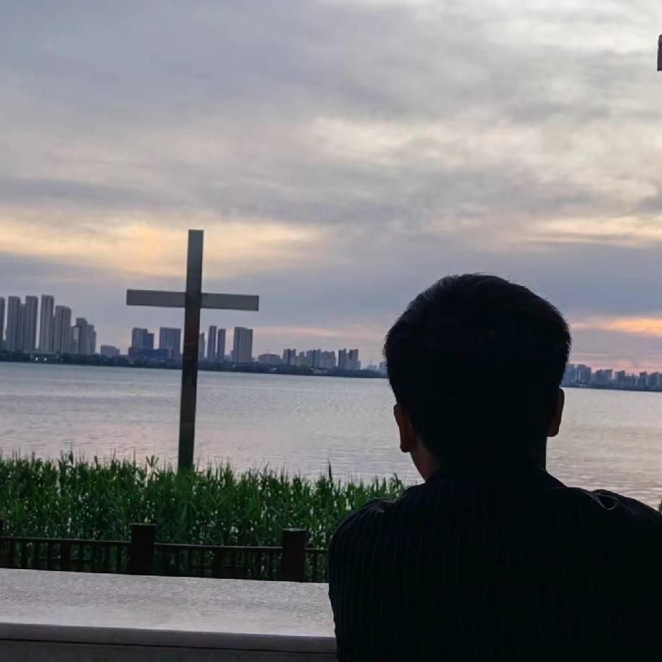 🌈隔壁小王