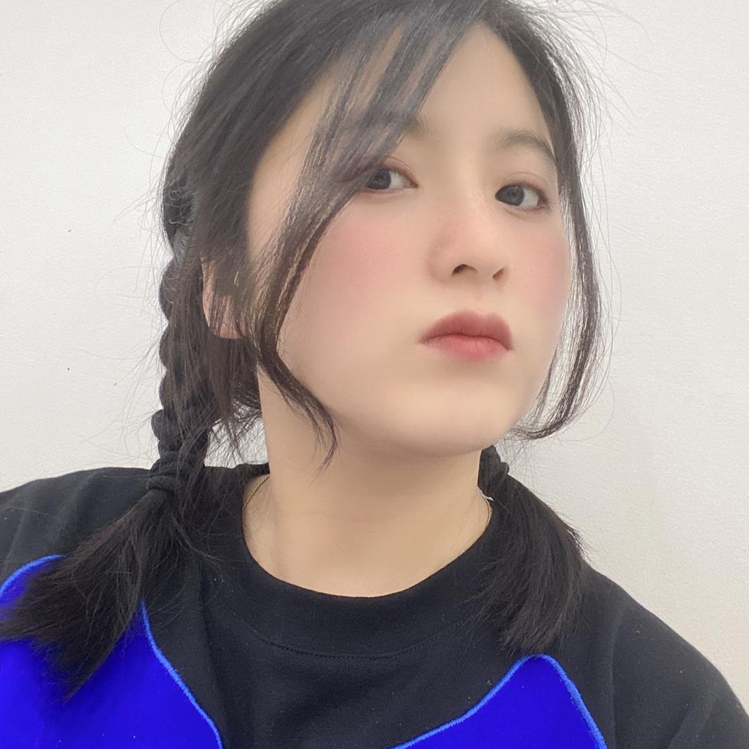 尼古拉菲姐