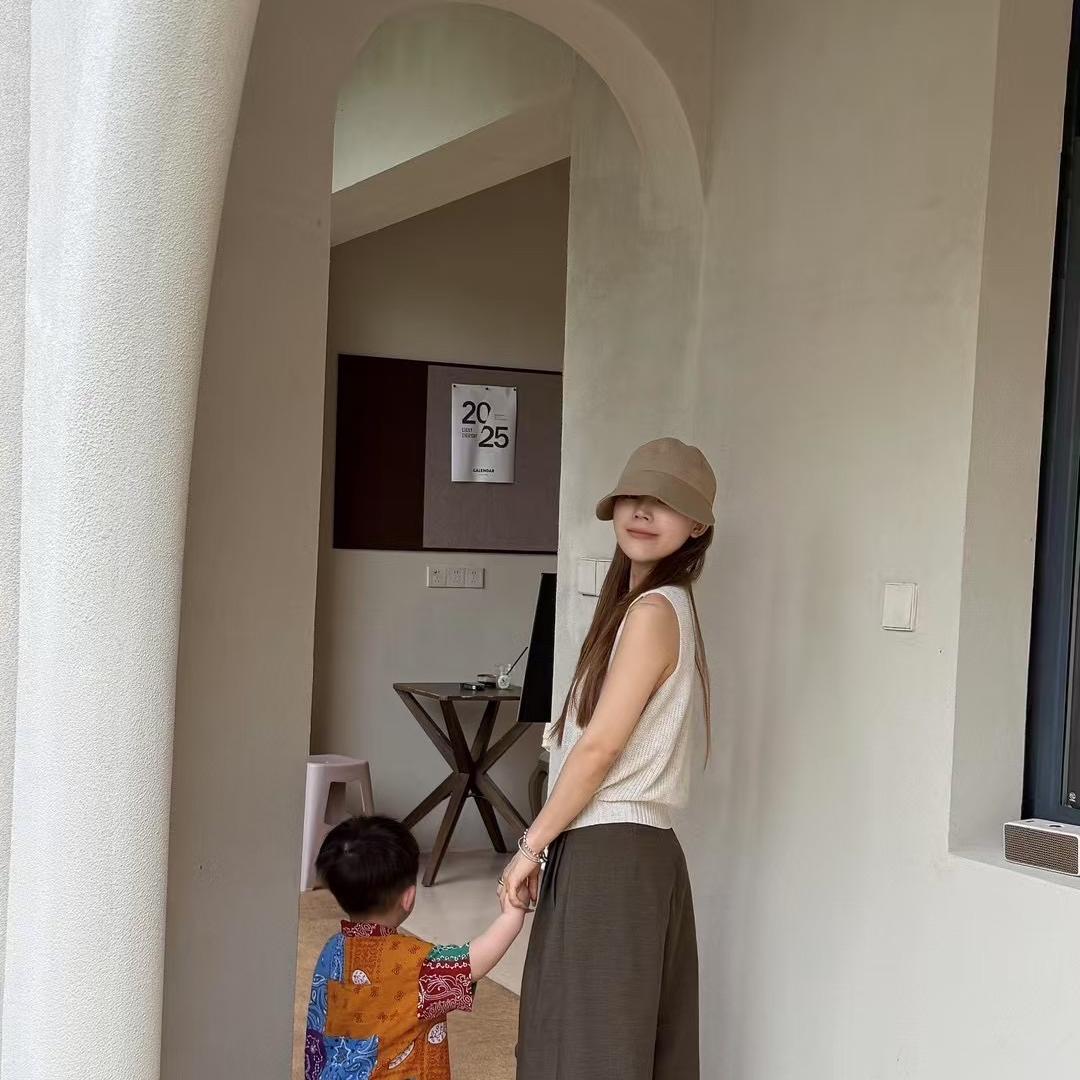 华丽莫妮卡女装批发