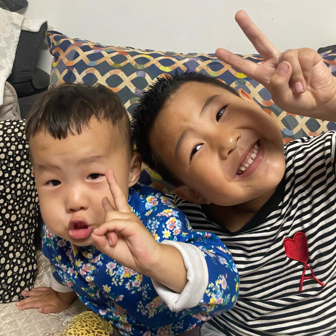 🍗腿妈和小兄妹