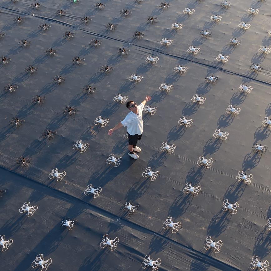 林老师(无人机表演)