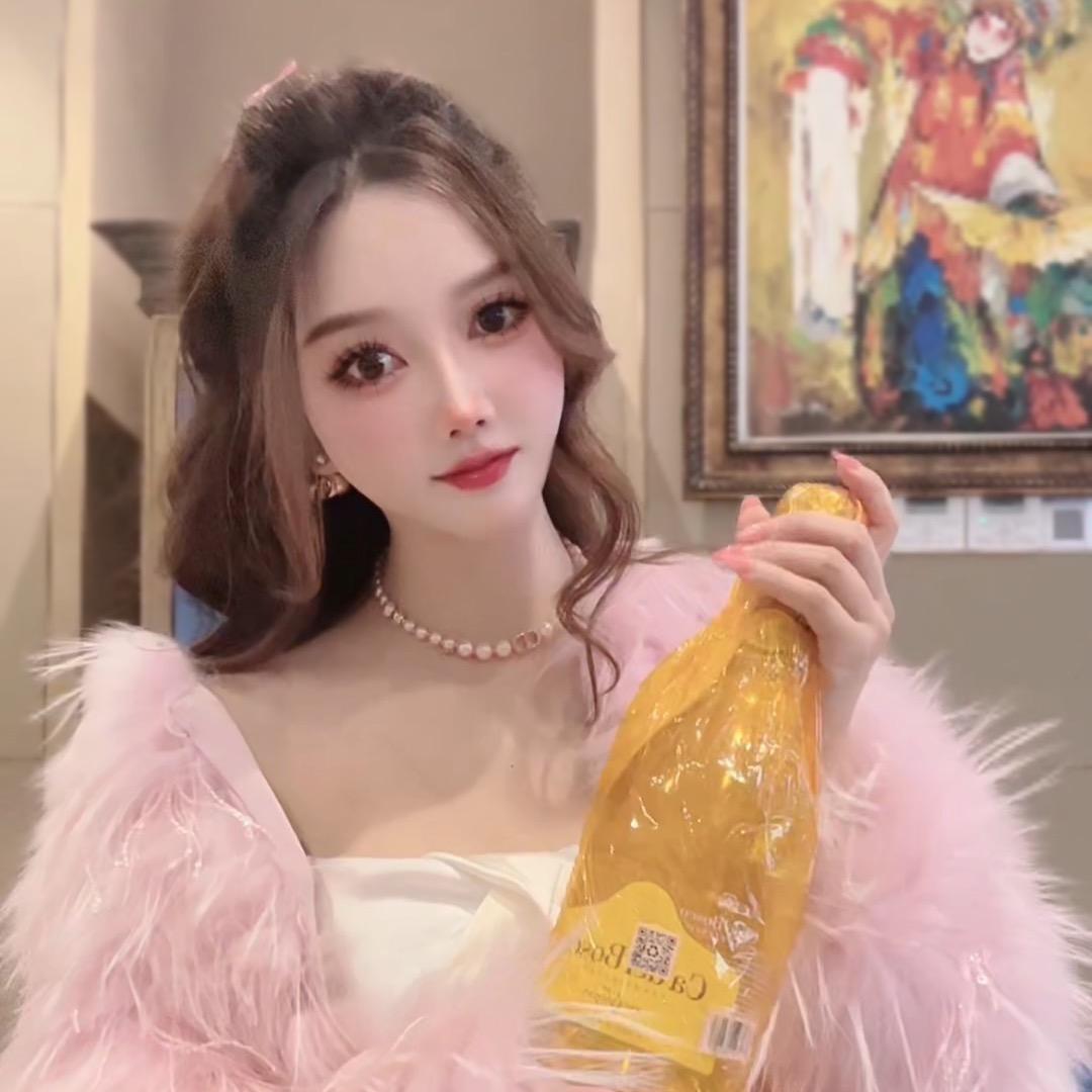 橘子味的猫🐱