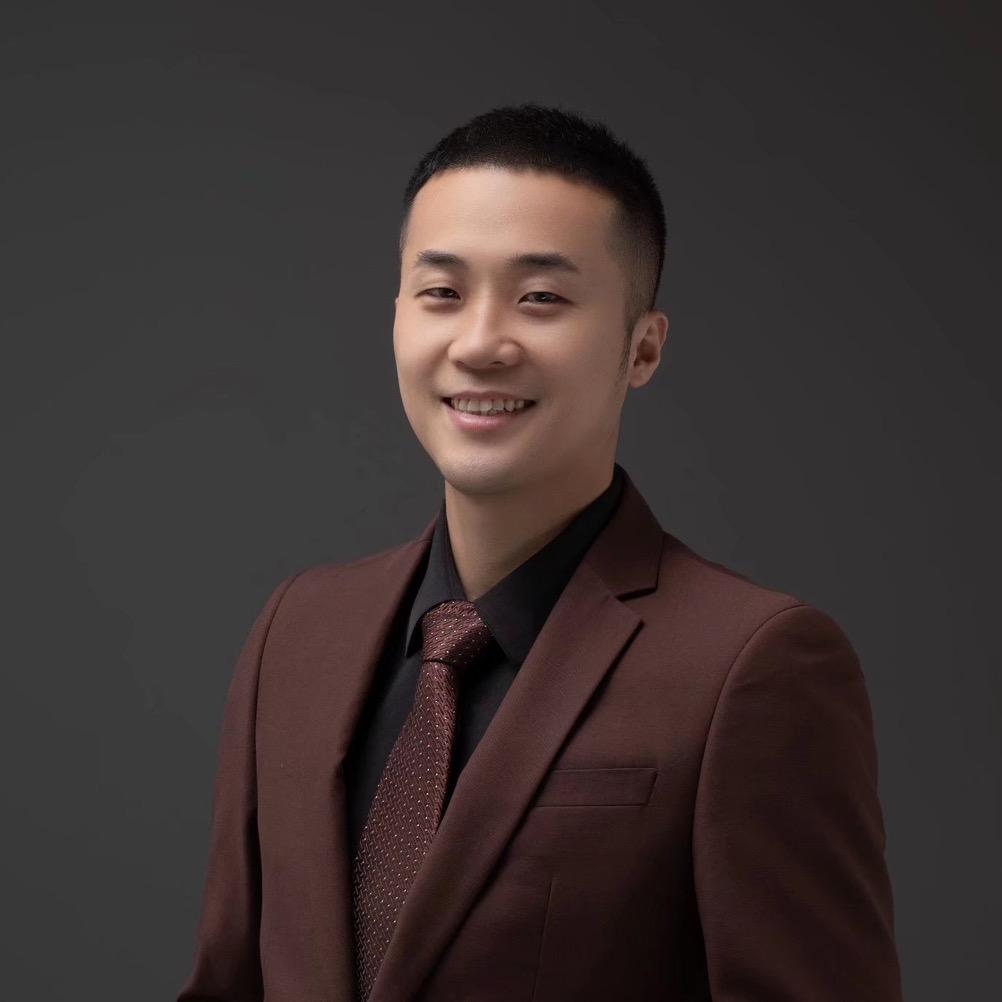 解友明