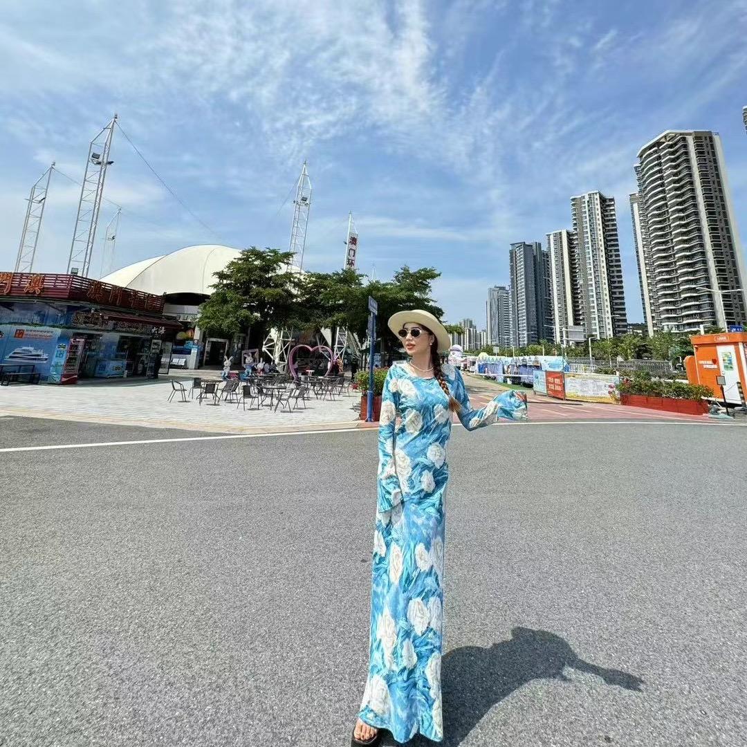 孜比娅服饰店
