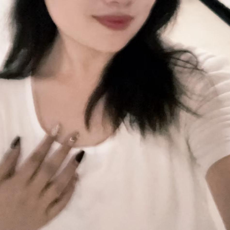 田田在化妆💜