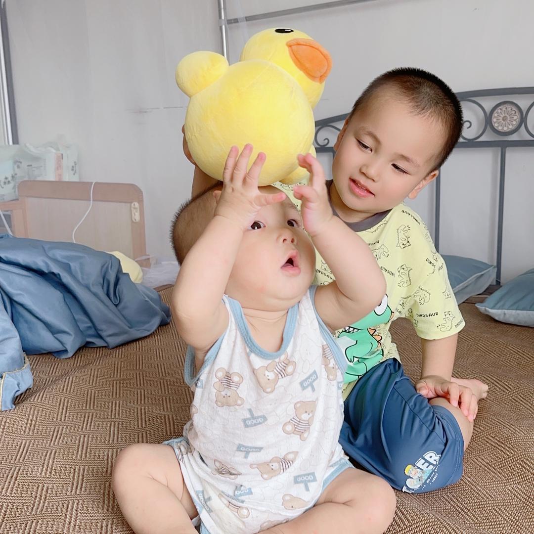 宇言洛语