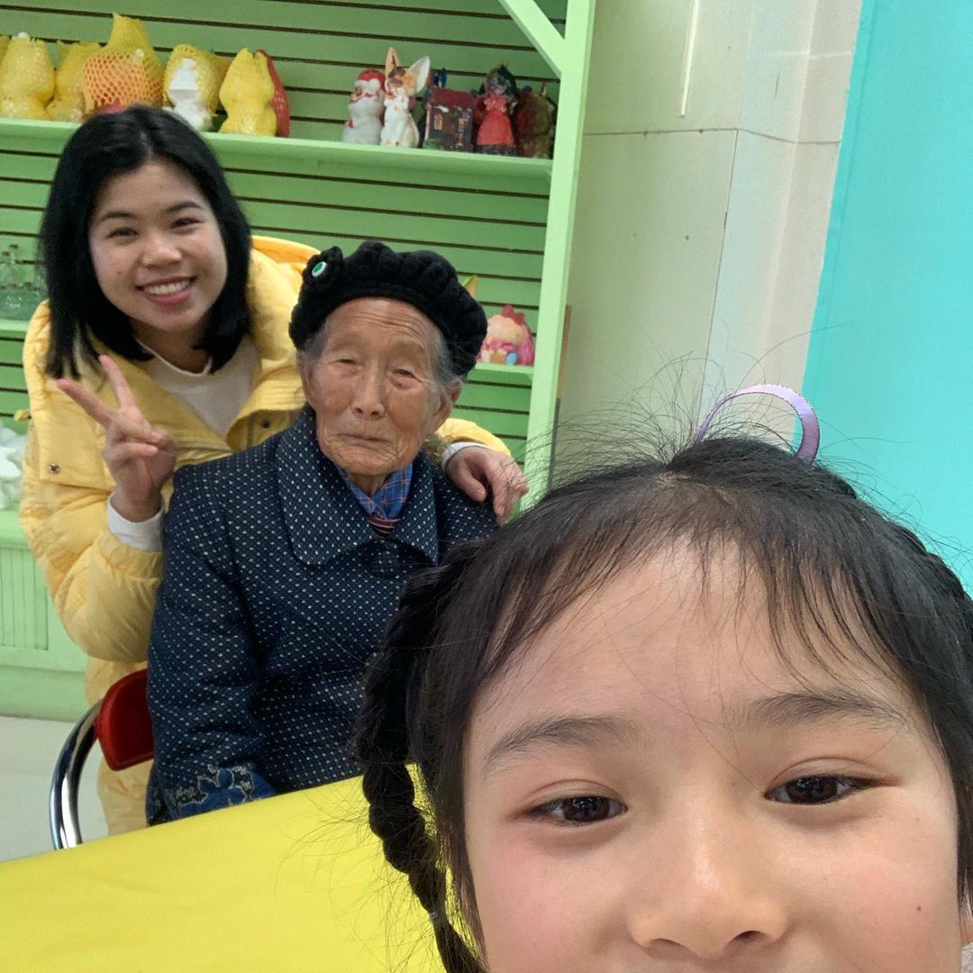 芊越妈妈