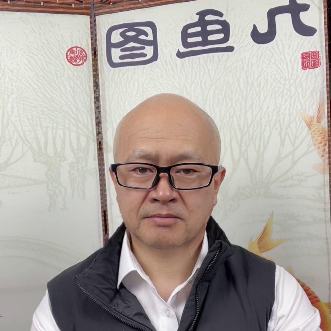 张燚伟