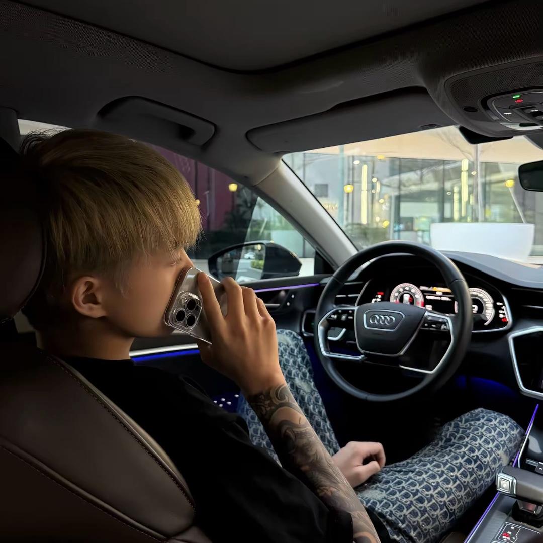 ￴ ￴ ￴ ￴￴￴ ￴