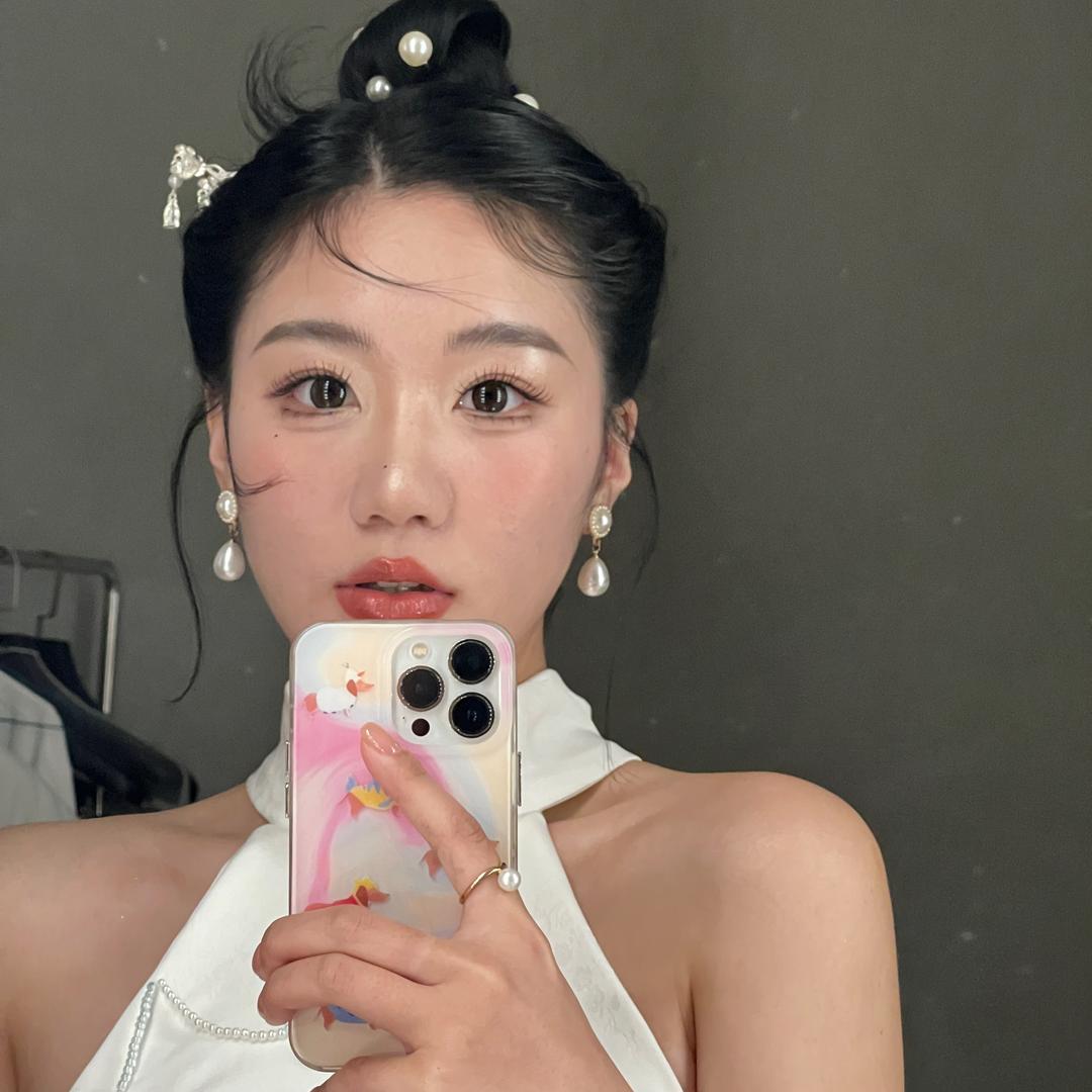吸伊欧秀