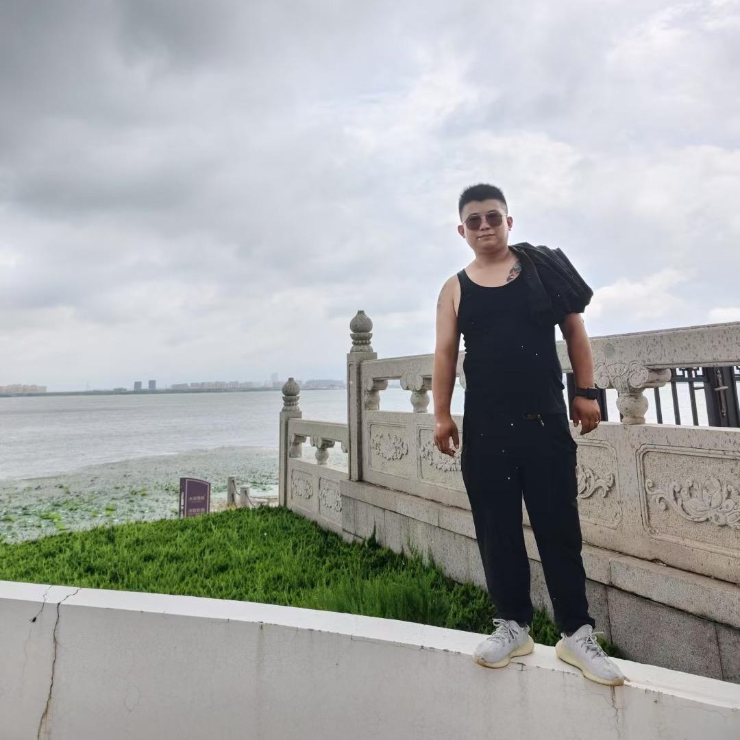 尚晨名车童弟（宝马7系）