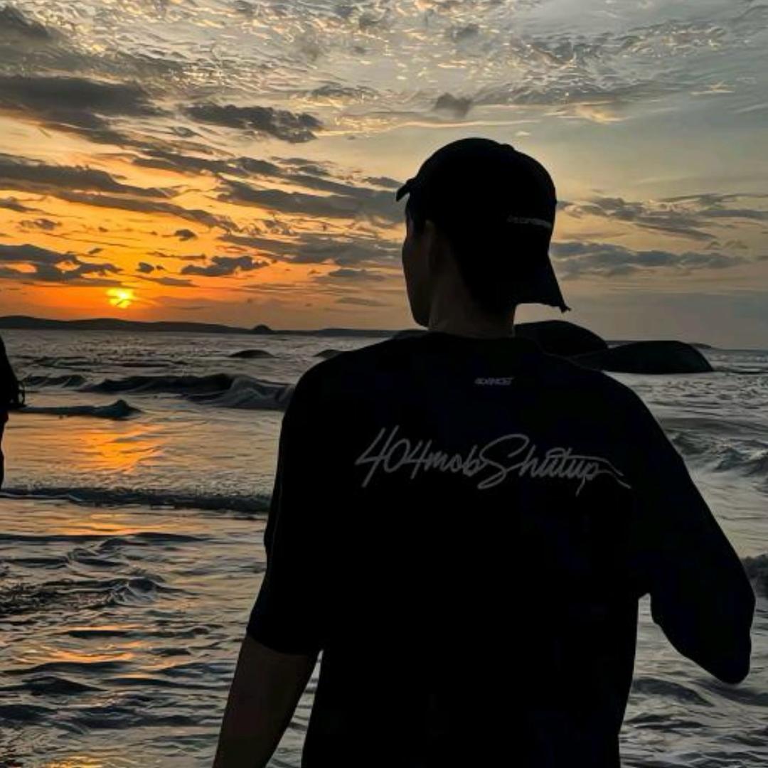 心事都揣裤兜里