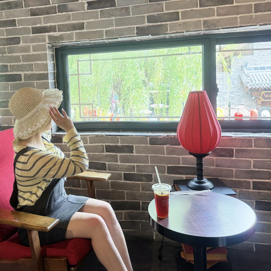 叁叁家步行街时尚广场