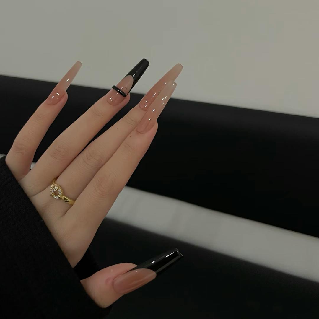 芮美妆工具专营店