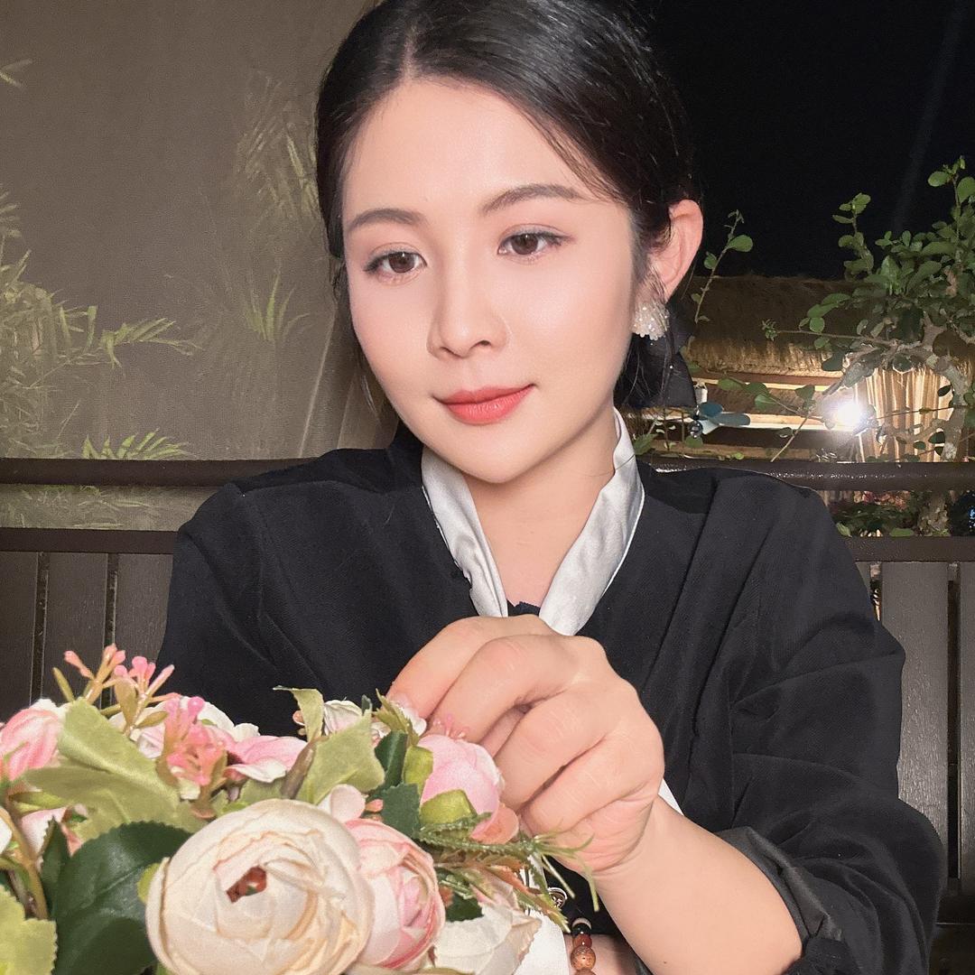秋晨来了-(徐闻欢喜贸易中心)