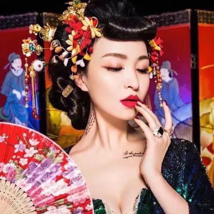 ╰✿🐍辣妈妖后&貂小蝉☠️