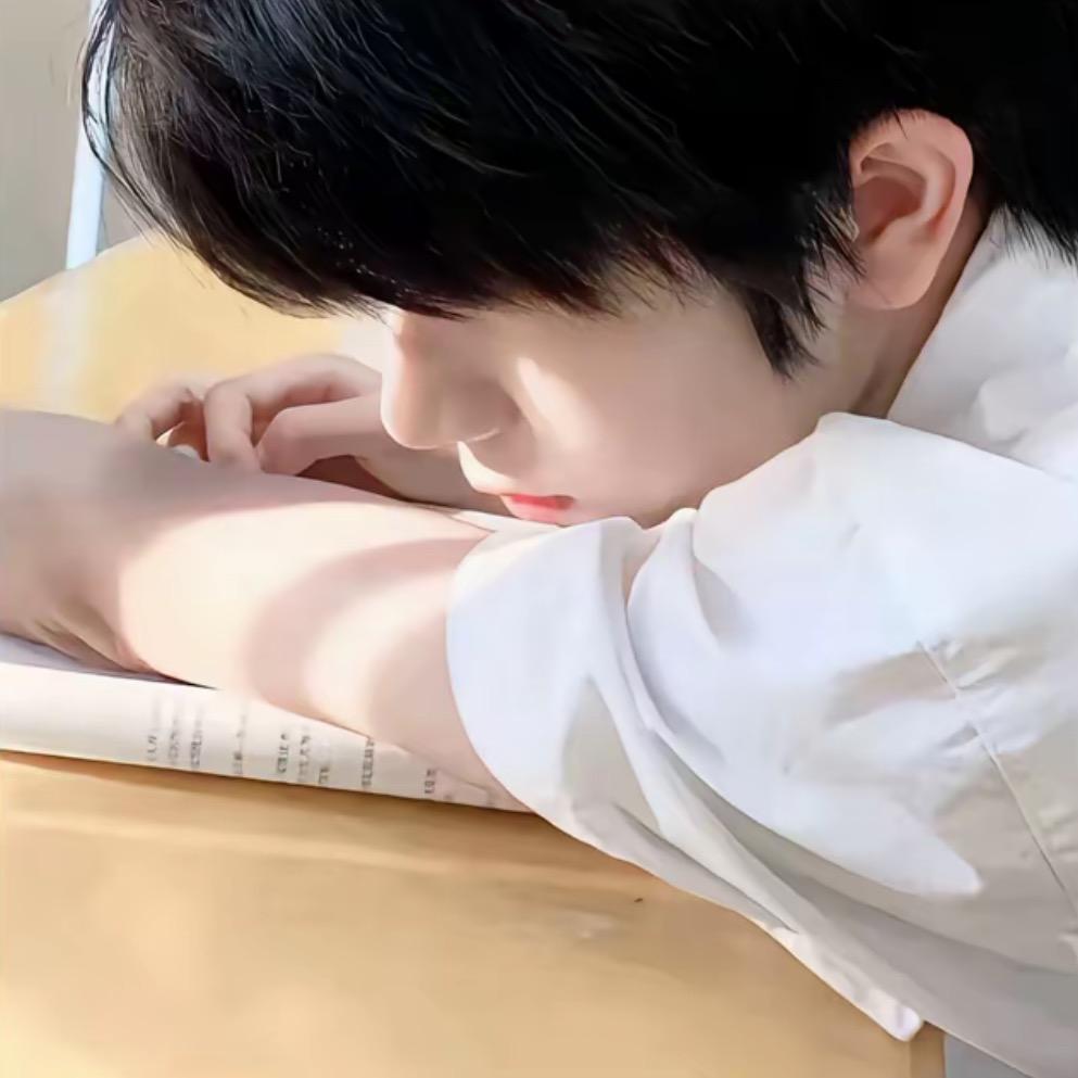 靠脸吃饭被饿死