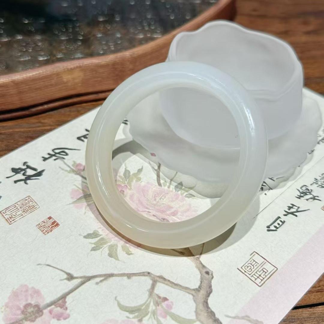 玉见玉镯珠宝-知遇
