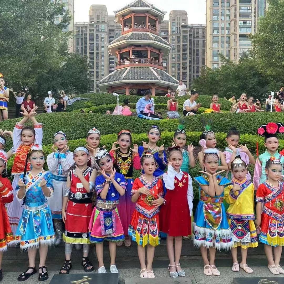 贵港凤凰荷少儿口才