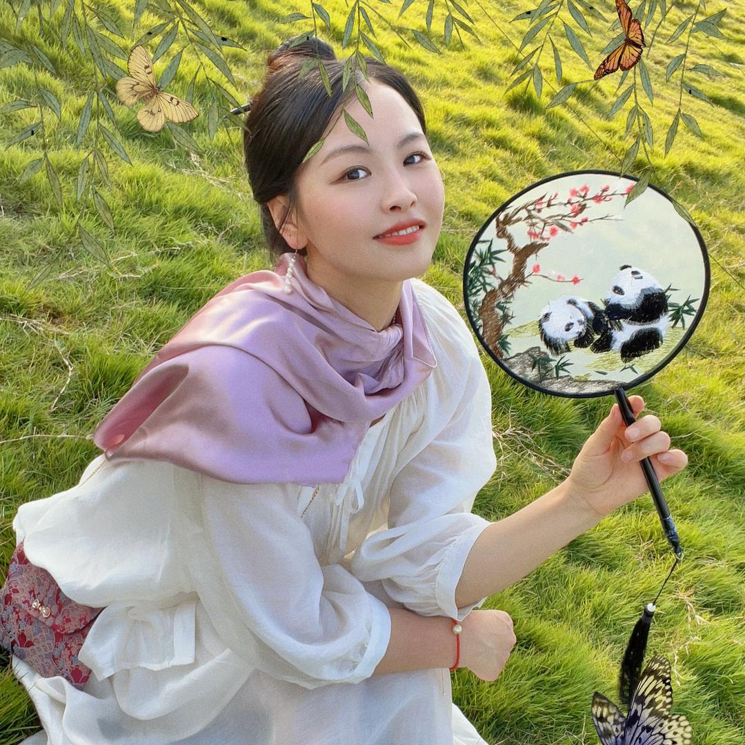 缠绵丝韵精品服饰配件