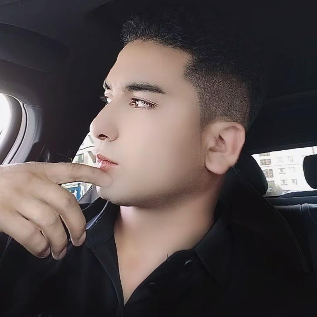 𝓪𝓵𝓲❦  ↪୧⍤⃝💰