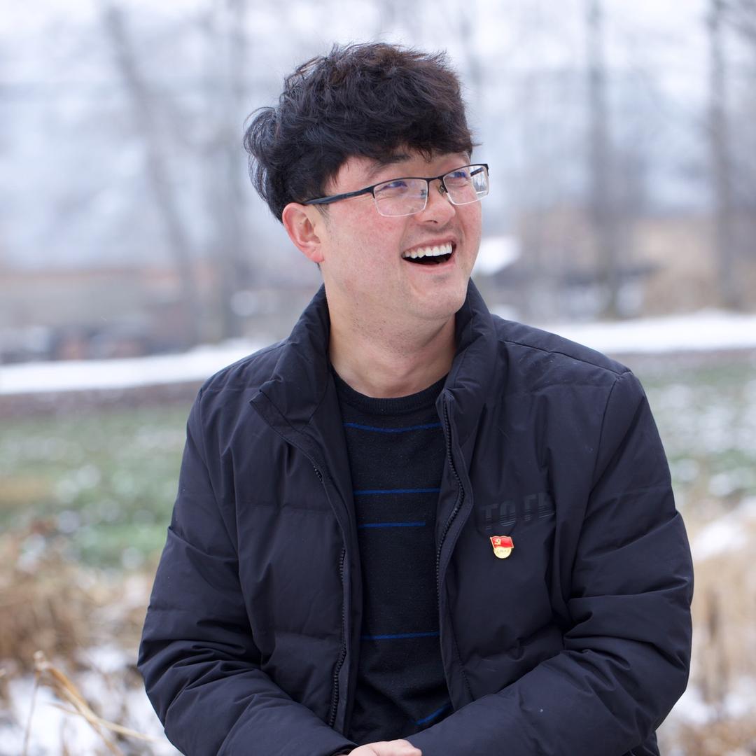 村官小树