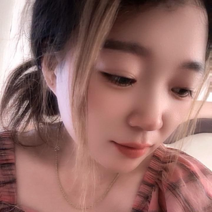 @ღ᭄  是   亚如吖♡: এ