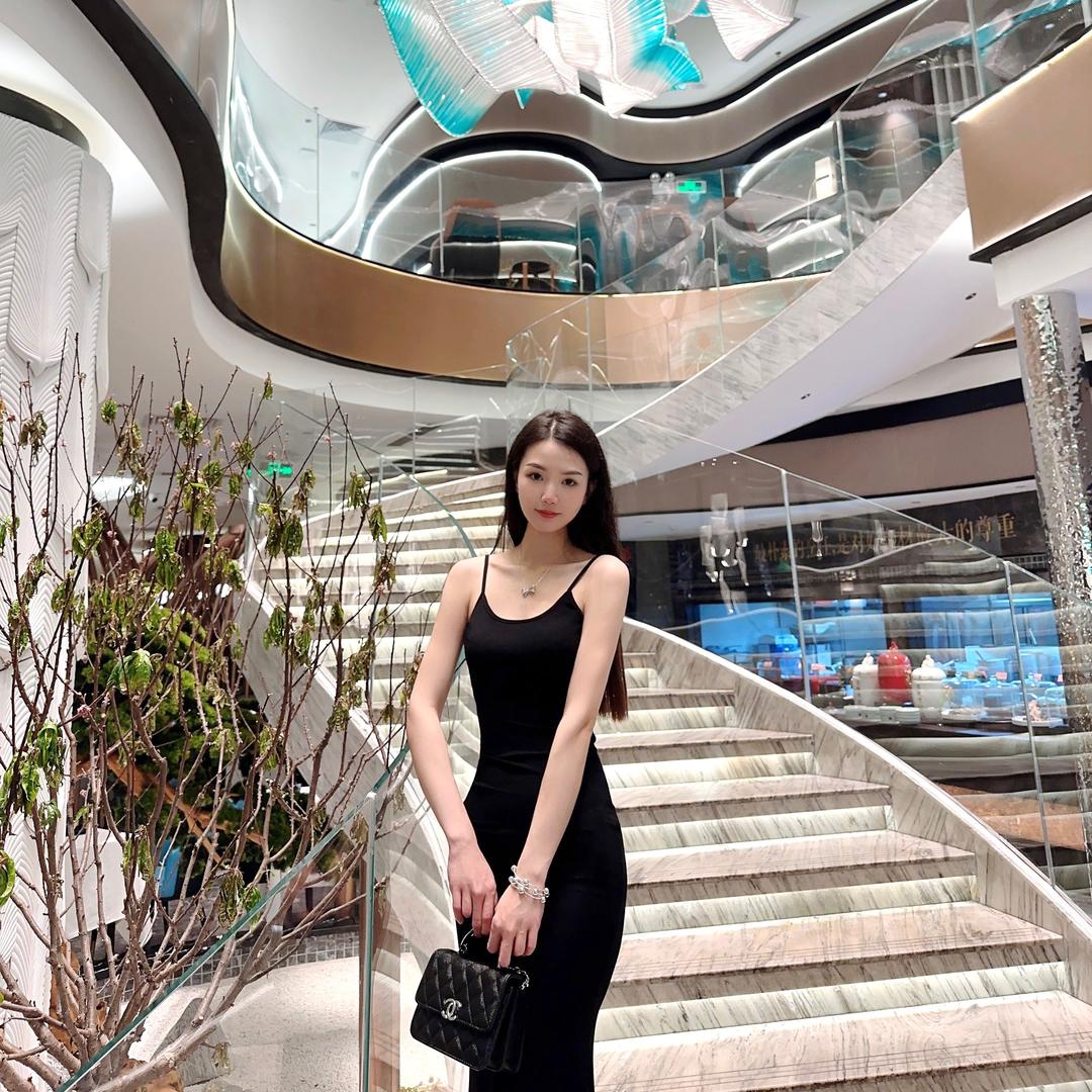 LIU J