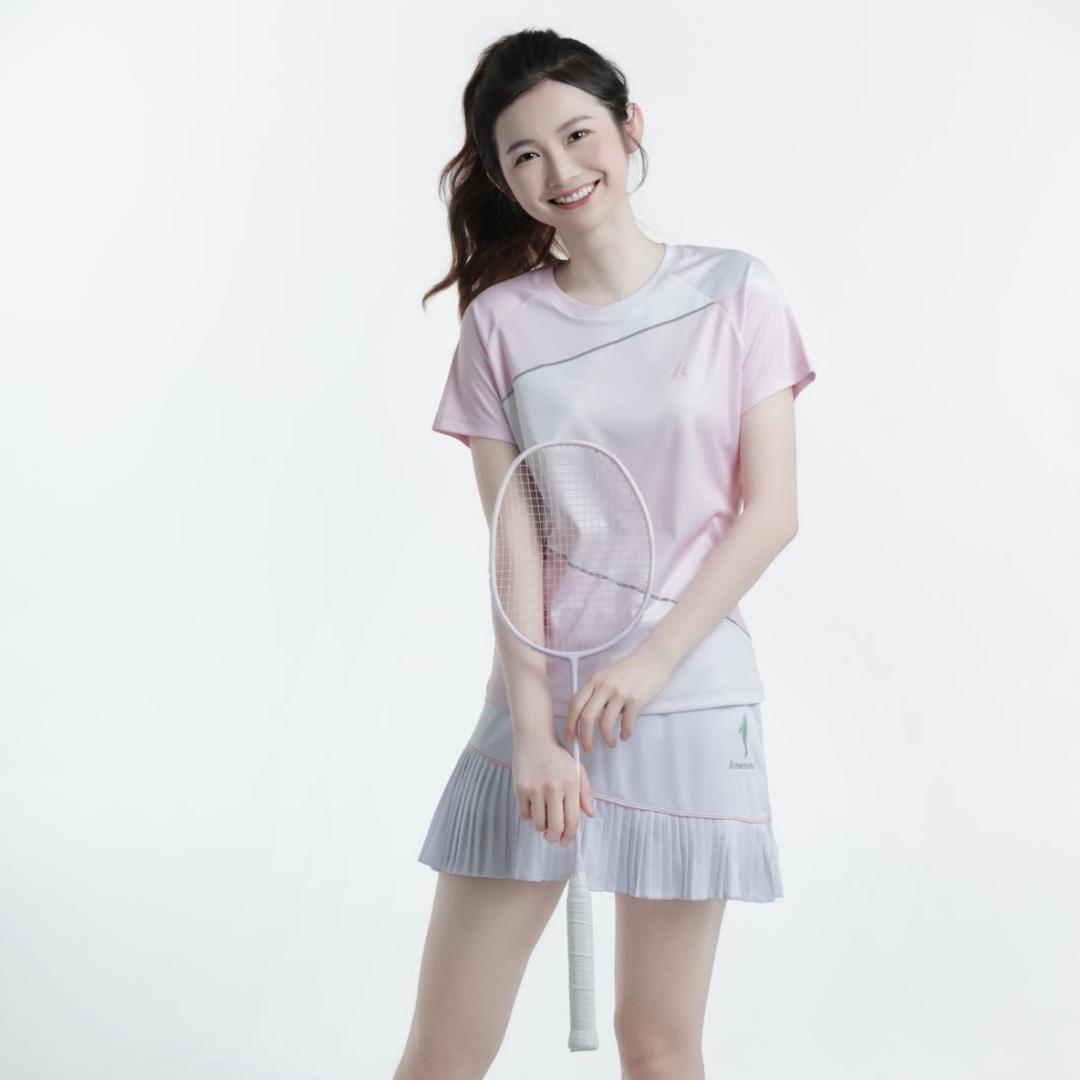 璐璐爱羽球 接陪练
