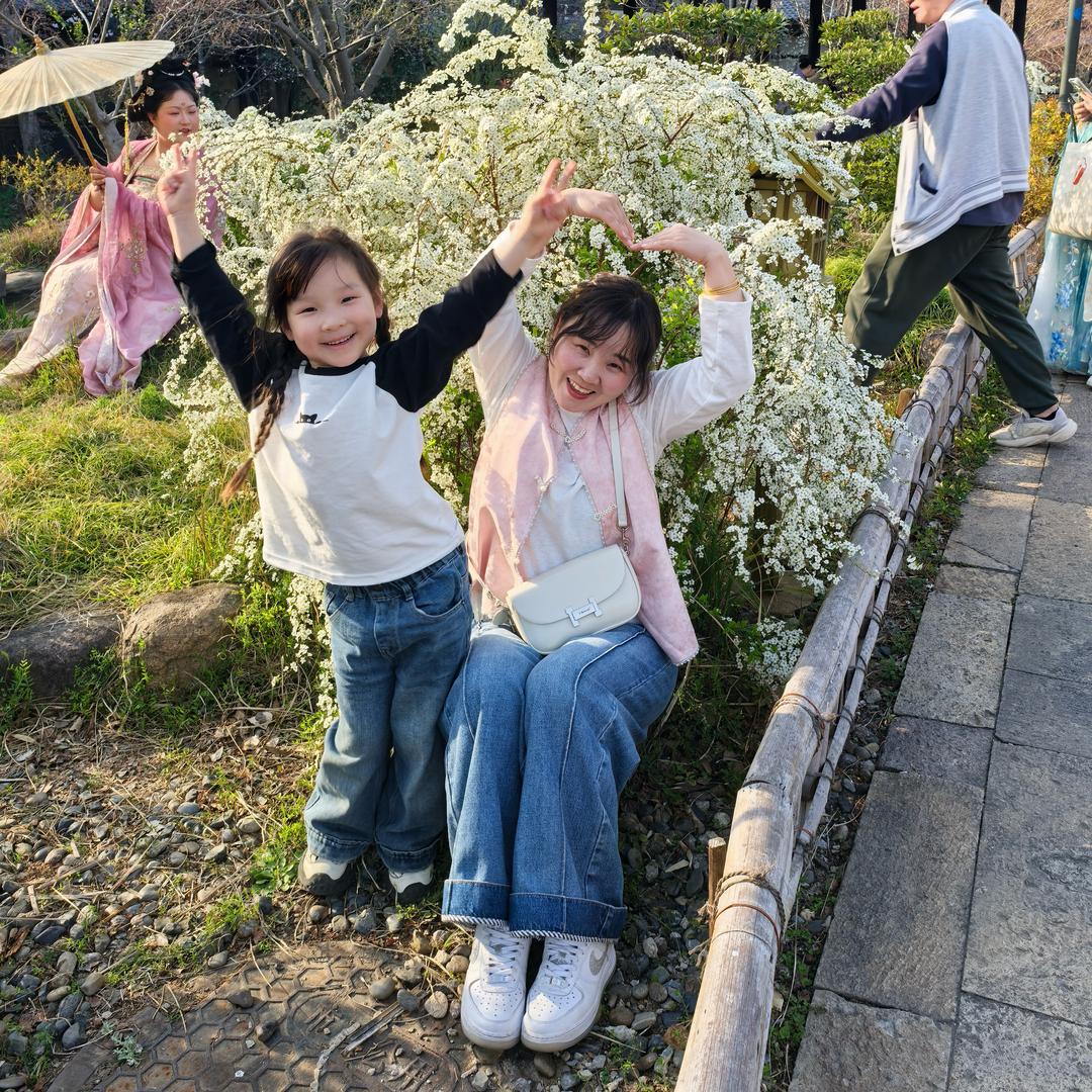 三娃宝妈  兰兰