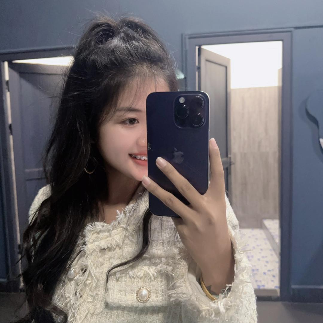 美女.
