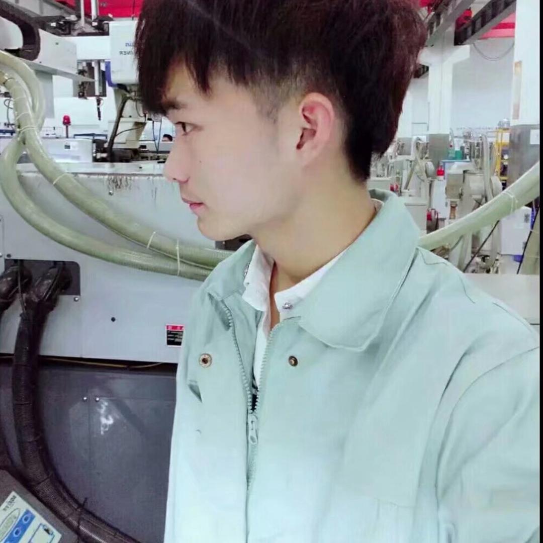 小政哥(游戏主播）