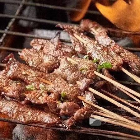 佳佳场地小烤串