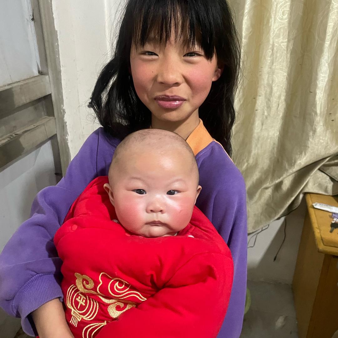 小孙女和女儿