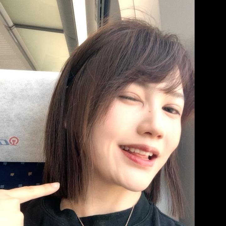 @易小猪🐷