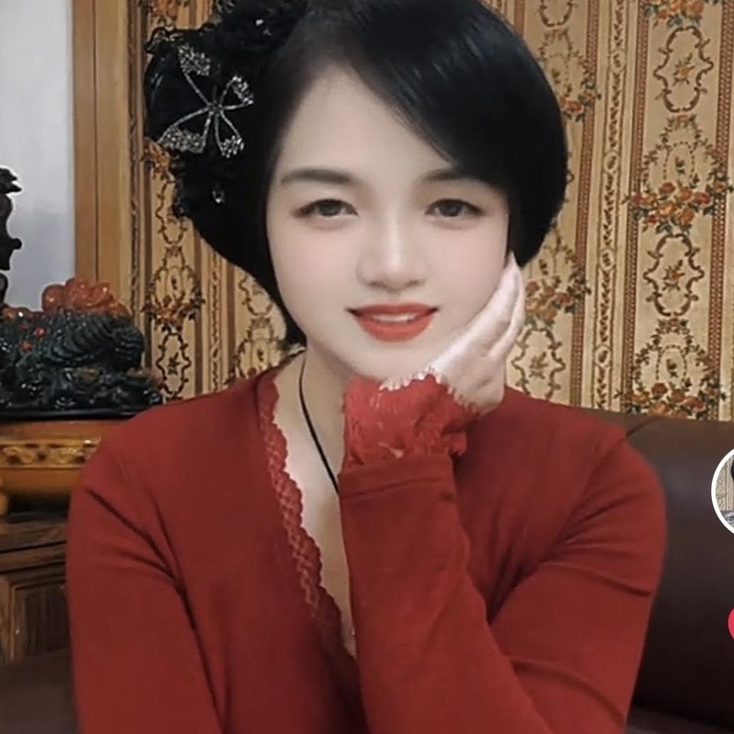 月亮（唯哆咪女装）
