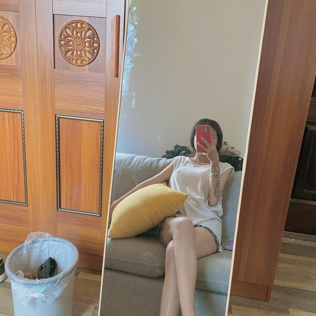 美女的朋友圈呀！