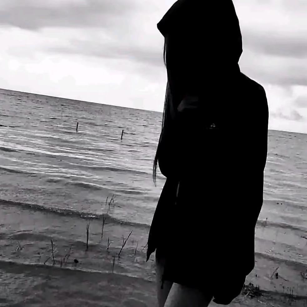 美得像坠落凡间的天使