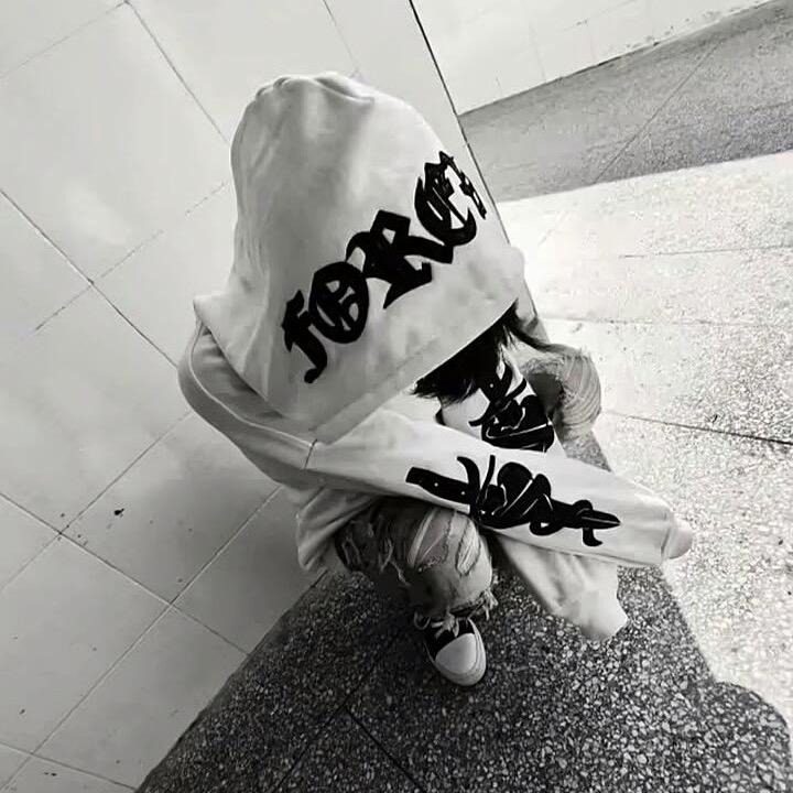 不说话装糕手